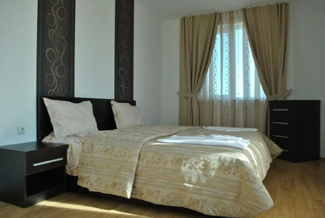 Santa Maria Hotel Burgas 2*,